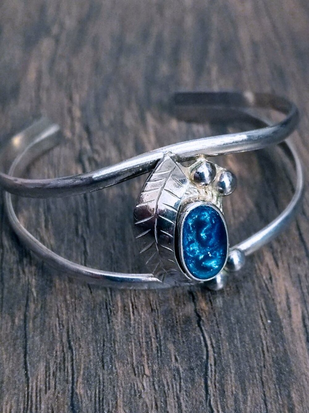 Vintage Silver Cuff Bracelet Sodalite/Denim Blue Lapis Stone and Feather Accent